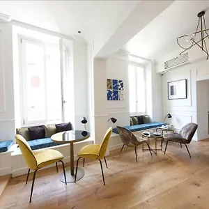 ** Frühstückspension Parisii Luxury Relais Italien