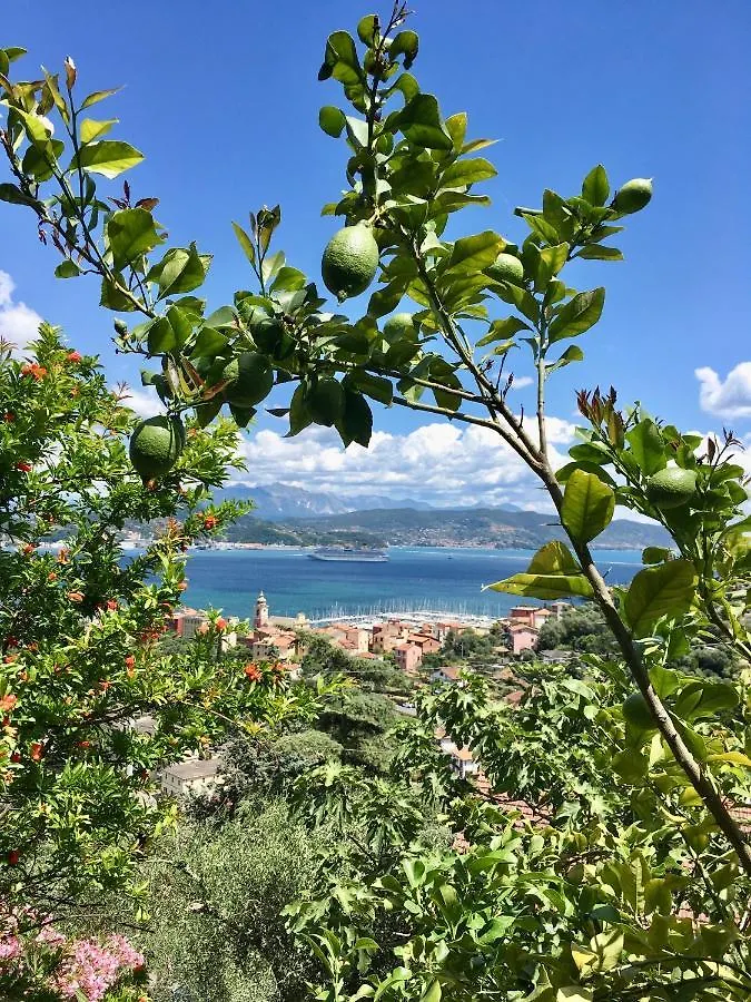 La Terrazza Con L'Ulivo - Guesthouse Con Terrazza E Vista Sul Golfo Dei Poeti La Spezia Italy